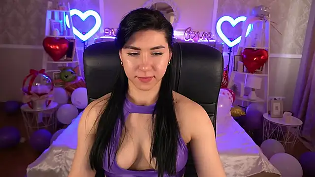 Snapshot of EmilyCandyy chatting on February 17, 2025, 9:46 am EmilyCandyy online show from February 17, 2025, 9:46 am