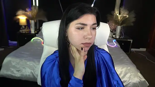 EmilyCandyy online show from November 14, 2025, 7:29 am