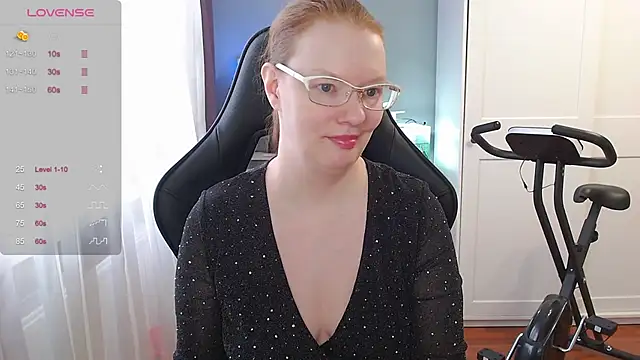 Lady Inari online show from February 2, 2026, 10:58 am