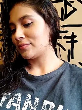 kinky milaxh online show from February 18, 2025, 10:25 pm