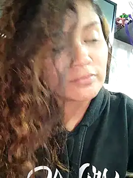 kinky milaxh online show from March 17, 2025, 3:25 am