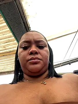 yanza2002 online show from October 26, 2025, 1:50 pm