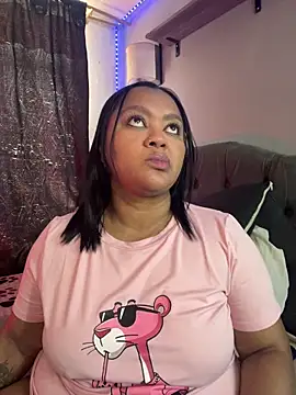 yanza2002 online show from February 1, 2026, 6:39 pm