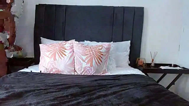 SoftRosee online show from April 9, 2026, 12:10 pm