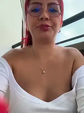 LINDA PATTY94 online show from January 16, 2025, 10:44 pm