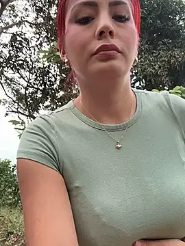 LINDA PATTY94 online show from March 4, 2025, 3:04 pm