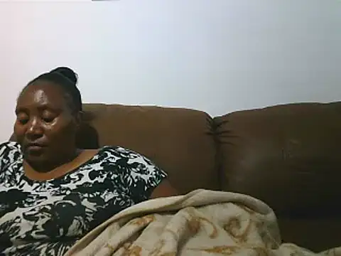 ebonytitts4u online show from February 17, 2026, 8:04 pm