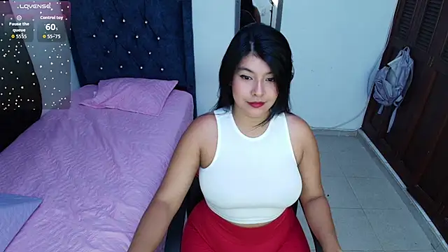 Julieta Sandia online show from October 10, 2025, 1:59 am