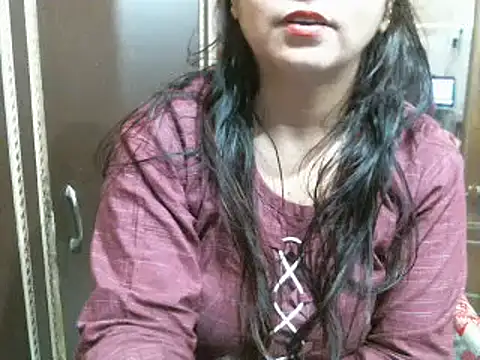 Snapshot of UrsMansi chatting on December 7, 2024, 6:21 am UrsMansi online show from December 7, 2024, 6:21 am
