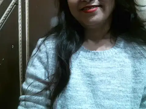 Snapshot of UrsMansi chatting on December 9, 2024, 7:50 am UrsMansi online show from December 9, 2024, 7:50 am