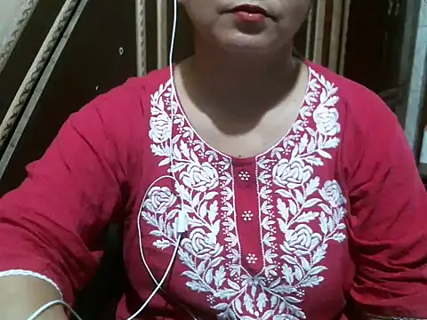 Snapshot of UrsMansi chatting on September 9, 2025, 6:51 pm UrsMansi online show from September 9, 2025, 6:51 pm