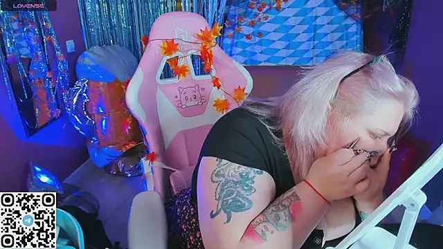 Yoki Shizuko online show from September 15, 2025, 6:57 am