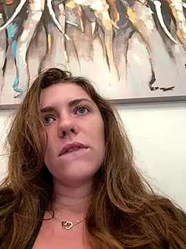 MariiD online show from October 12, 2025, 6:12 am