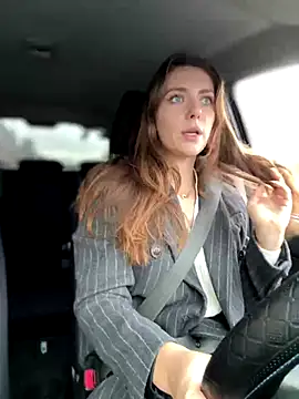 MariiD online show from October 28, 2025, 8:29 am