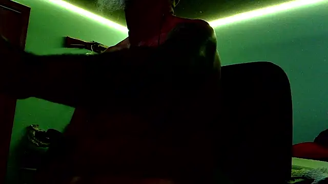 EdgarAlenPole online show from October 27, 2025, 3:10 am