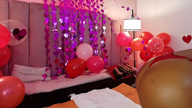 Snapshot of HallyBans chatting on February 14, 2025, 12:47 pm HallyBans online show from February 14, 2025, 12:47 pm