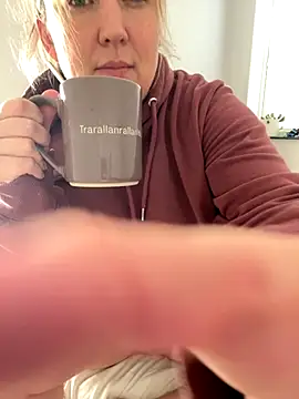 Anna Alexa online show from November 7, 2025, 1:00 pm