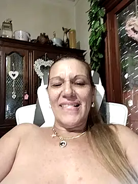 Snapshot of Melmamalhuda@xh chatting on September 15, 2025, 12:54 am Melmamalhudaxh online show from September 15, 2025, 12:54 am