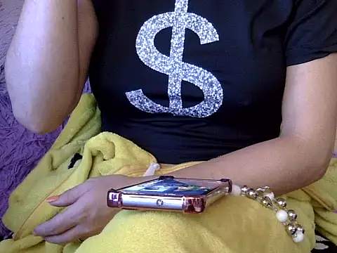 pamelasophia19 online show from July 11, 2026, 3:37 pm