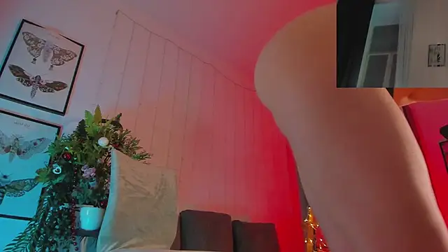 LilianKroft online show from December 25, 2024, 12:26 pm