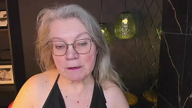 NataliMellow online show from March 27, 2026, 5:01 pm