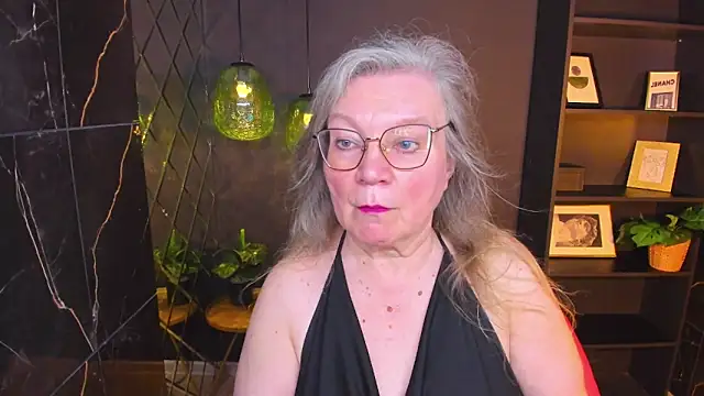 Snapshot of NataliMellow chatting on May 24, 2026, 1:05 pm NataliMellow online show from May 24, 2026, 1:05 pm