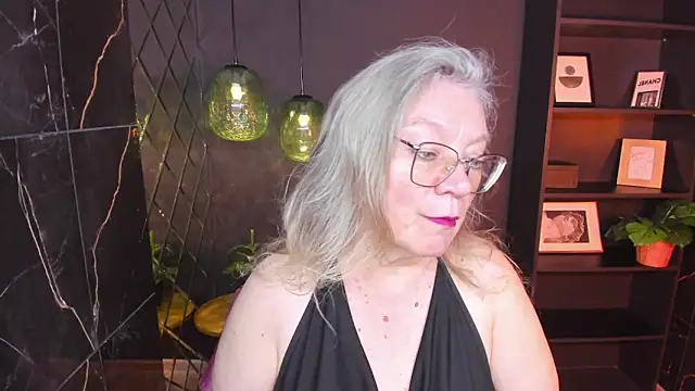Snapshot of NataliMellow chatting on June 7, 2026, 1:04 pm NataliMellow online show from June 7, 2026, 1:04 pm