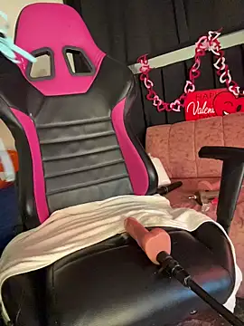 halana squirts online show from February 20, 2026, 6:26 am