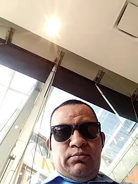 gusaven online show from April 29, 2026, 9:10 pm