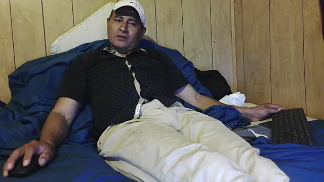 Snapshot of dantehot2020 chatting on November 10, 2025, 2:21 am dantehot2020 online show from November 10, 2025, 2:21 am