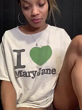 Rakiyahcharms online show from January 26, 2025, 5:45 am