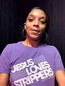 Rakiyahcharms online show from November 16, 2025, 6:13 pm