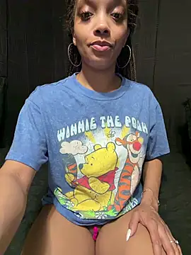 Snapshot of Rakiyahcharms chatting on May 6, 2026, 6:30 am Rakiyahcharms online show from May 6, 2026, 6:30 am