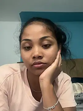 naya86 online show from April 10, 2026, 2:44 pm