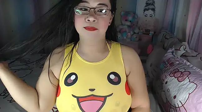 hersheykisses07 online show from February 16, 2025, 8:22 pm