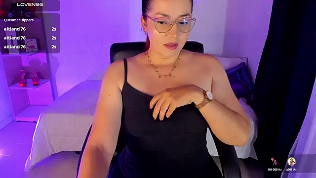 anastasia bee online show from December 5, 2024, 12:22 pm