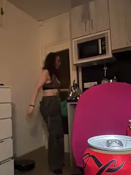 ladyturtle online show from May 14, 2026, 7:31 pm
