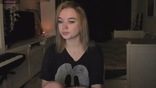 Snapshot of MaryDreaminess chatting on December 12, 2024, 3:37 pm MaryDreaminess online show from December 12, 2024, 3:37 pm