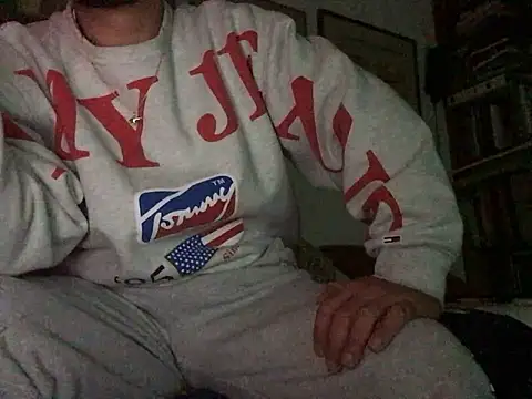 Snapshot of fuckerplayer1 chatting on February 14, 2026, 1:13 am fuckerplayer1 online show from February 14, 2026, 1:13 am