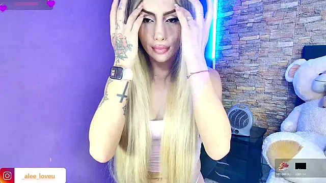 Snapshot of ale_lovee chatting on January 31, 2025, 4:25 am ale lovee online show from January 31, 2025, 4:25 am