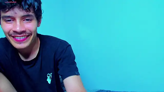 Dimitrixxx   online show from May 26, 2026, 3:35 am