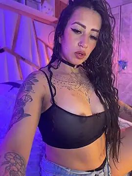Snapshot of Tattooed_spittingdoll chatting on June 10, 2026, 11:31 am Tattooed spittingdoll online show from June 10, 2026, 11:31 am