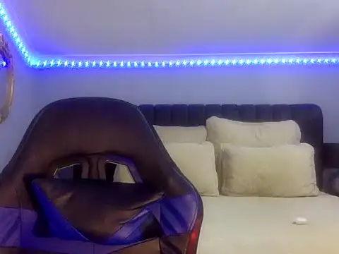Snapshot of BOOTYBANGER24xx chatting on September 12, 2025, 1:28 am BOOTYBANGER24xx online show from September 12, 2025, 1:28 am