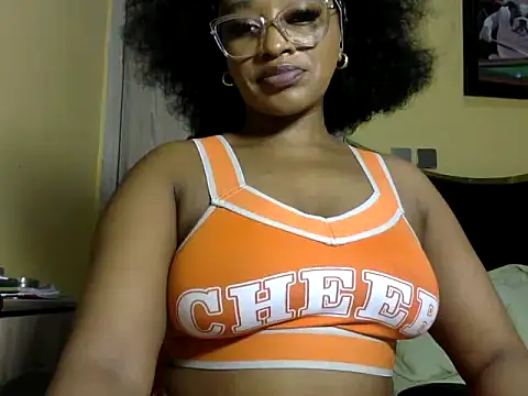 Snapshot of BOOTYBANGER24xx chatting on June 12, 2026, 9:08 am BOOTYBANGER24xx online show from June 12, 2026, 9:08 am