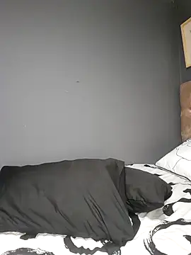 SWEETDOLLY29XX online show from September 10, 2025, 5:35 pm