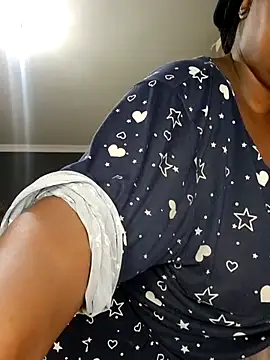 SWEETDOLLY29XX online show from September 18, 2025, 12:34 am