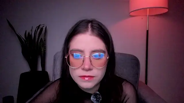 Snapshot of HazelKush chatting on March 12, 2026, 9:32 pm HazelKush online show from March 12, 2026, 9:32 pm