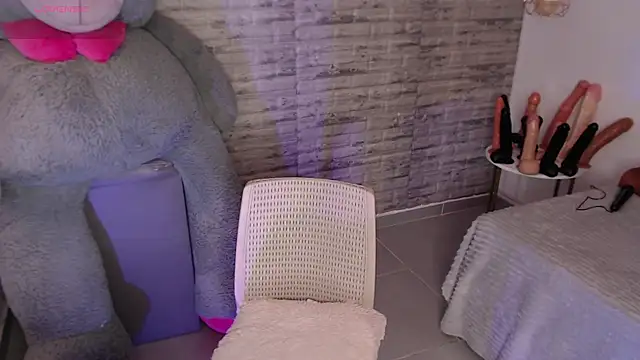 TinnaCobb online show from March 19, 2026, 4:11 pm