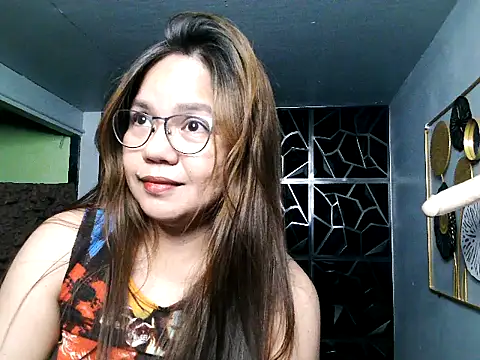 ambersmile online show from March 20, 2025, 6:31 pm