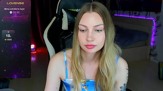 BiMolly online show from November 27, 2025, 2:57 am